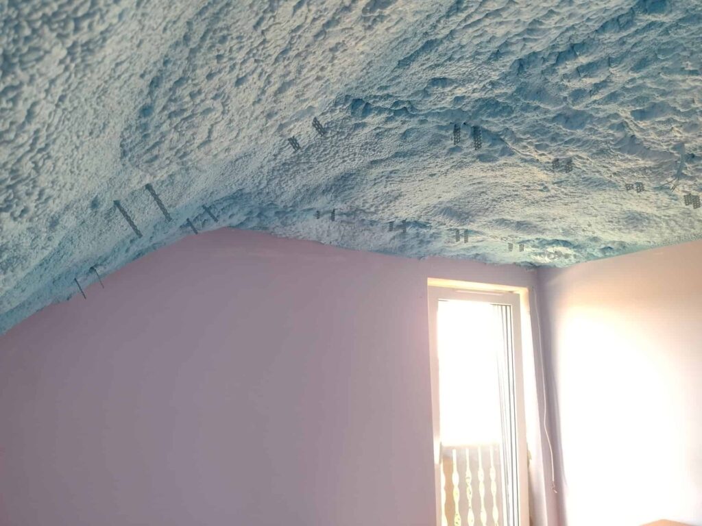 Ocieplenie i izolacja dachu mieszkalnego TermoPianą OK - Świętochłowice